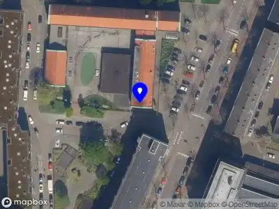 Ambulance met gepaste spoed naar de Witte Hertstraat in Rotterdam