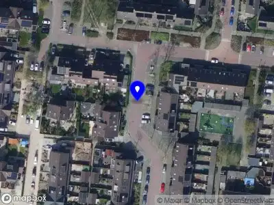 Ambulance met grote spoed naar de Tuinstraat in 's-Gravendeel