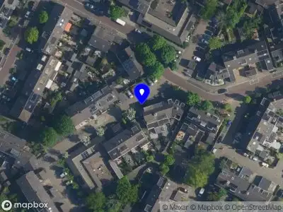 Ambulance met grote spoed naar de Boutenswende in Hillegom