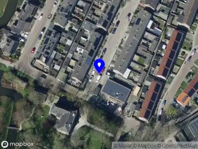 Ambulance met grote spoed naar de Lange Boomgaard in Abbenbroek