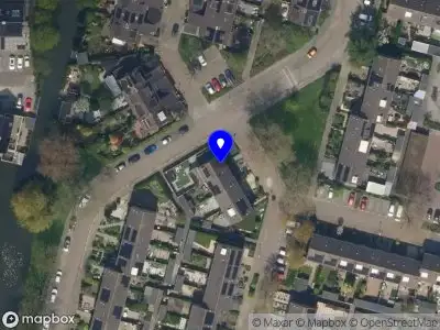 Ambulance met grote spoed naar de Krammerhof in Ridderkerk