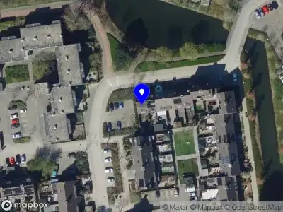 Ambulance met grote spoed naar de Rietgors in Barendrecht