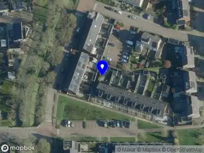 Ambulance met grote spoed naar de Poldersekade in Vuren