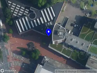 Ambulance met gepaste spoed naar de Sandbergplein in Amstelveen