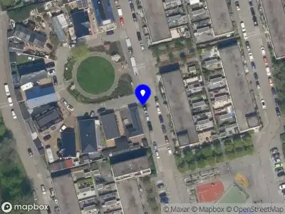 Ambulance met gepaste spoed naar de Riet Hof-Brouwerstraat in Rotterdam