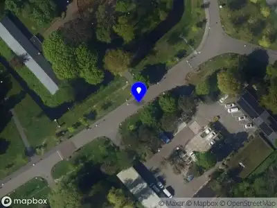 Politie met grote spoed naar de Marie Heinenweg in 's-Gravenhage vanwege steekincident