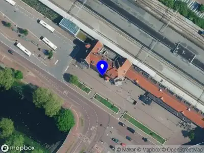 Traumahelikopter met grote spoed naar de Stationsplein in Deventer