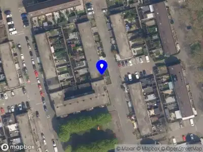 Brandweer met gepaste spoed naar de Charlie Shaverslaan in Rotterdam