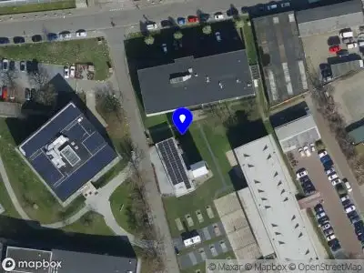 Brandweer met gepaste spoed naar de Reduitlaan in Breda vanwege een liftopsluiting