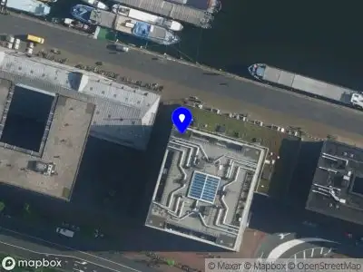 Besteld ambulance vervoer naar de Klapmutsenveem in Amsterdam