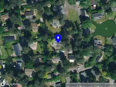 Brandweer met grote spoed naar de Ploegdijk in Lochem vanwege waarnemen gaslucht