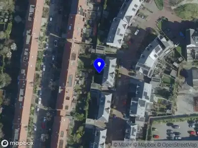 Brandweer met gepaste spoed naar de Prof. de Langen Wendelsstraat in Nijmegen vanwege een liftopsluiting