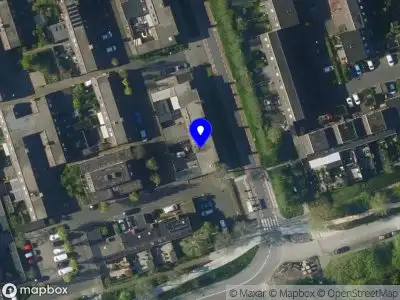 Ambulance met grote spoed naar de De lange akker in Zwaag