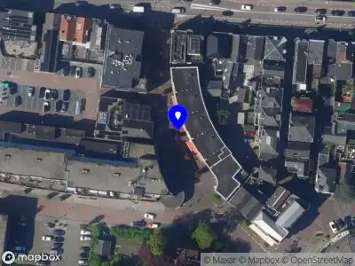 Ambulance met grote spoed naar de Koninginneweg in Boskoop