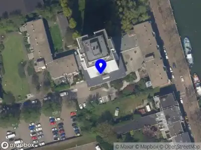 Ambulance met gepaste spoed naar de Columbusstraat in Vlaardingen