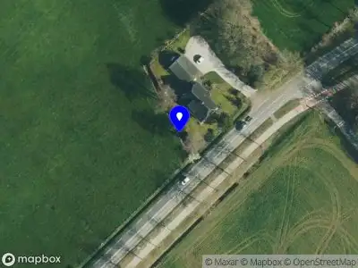 Politie naar de Glanerbrugstraat in Glane vanwege aanrijding met letsel