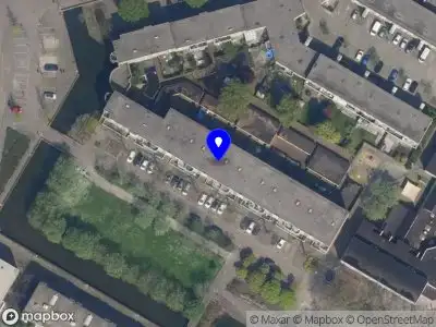 Ambulance met gepaste spoed naar de Beiroetstraat in Rotterdam