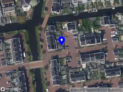 Ambulance met gepaste spoed naar de Kikkeroever in Roelofarendsveen