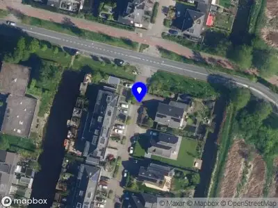 Ambulance met grote spoed naar de Harlekijneend in Uithoorn