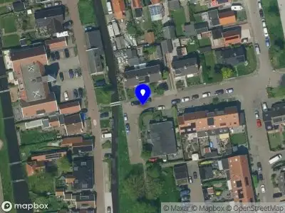 Ambulance met gepaste spoed naar de Burgemeester Dalenbergstraat in West-Graftdijk