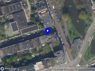 Ambulance met grote spoed naar de Harddraverstraat in Rotterdam