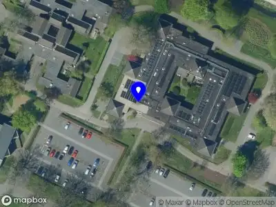 Ambulance met grote spoed naar de De Strandwal in Heiloo