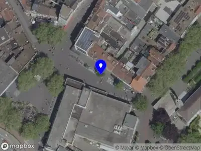 Brandweer met gepaste spoed naar de Kleine Beekstraat in Venlo vanwege afhijsen patient