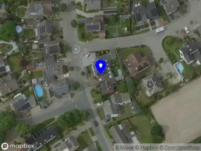 Brandweer en politie met grote spoed naar de Kantstraat in Sint Joost vanwege waarnemen gaslucht