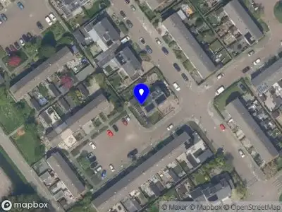 Ambulance met grote spoed naar de Gerard van Voornestraat in Brielle
