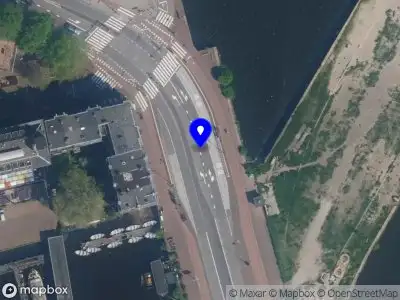 Snelheidscontrole op Westerdoksdijk te Amsterdam