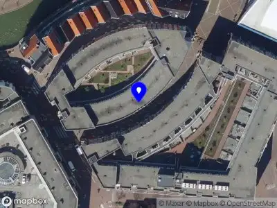 Traumahelikopter met grote spoed naar de Zuidpassage in Spijkenisse