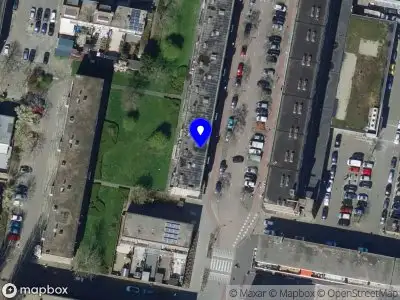 Ambulance met grote spoed naar de Krabbendijkestraat in Rotterdam