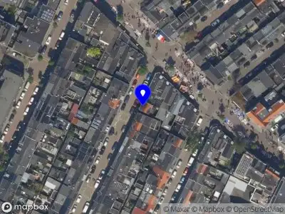 Ambulance met grote spoed naar de Puttershoeksestraat in Schiedam