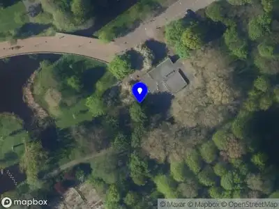 Ambulance met grote spoed naar de Prinsenhof in Leidschendam