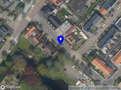Ambulance met grote spoed naar de D v Leydenweg in Oostvoorne