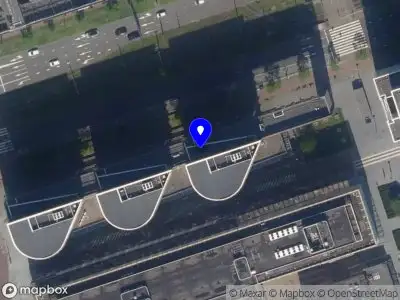 Ambulance met grote spoed naar de Weena in Rotterdam