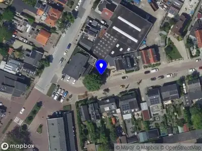 Ambulance met gepaste spoed naar de Kromme Zandweg in Dordrecht