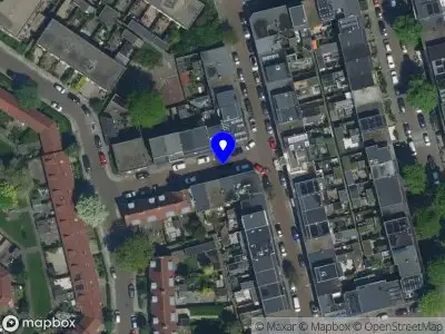 Ambulance met gepaste spoed naar de IJsselstraat in Haarlem