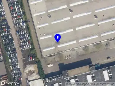 Brandweer met grote spoed naar de Nikkelstraat in Rotterdam