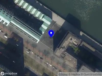 Politie naar de Willem Molenbroekplein in Rotterdam