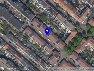 Ambulance met gepaste spoed naar de Wattstraat in Schiedam