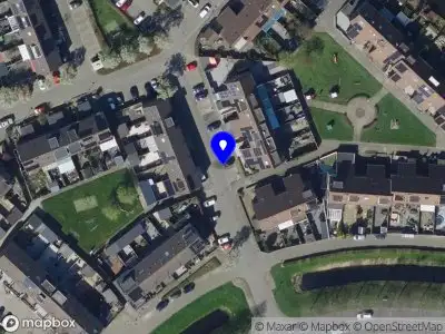 Ambulance met grote spoed naar de Nereus in Hellevoetsluis