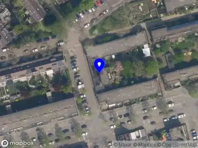 Ambulance met grote spoed naar de Geerten Gossaertstraat in Rotterdam