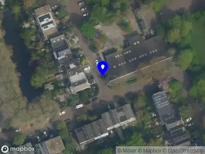 Brandweer met gepaste spoed naar de Ina Boudier-Bakkerstraat in Delft