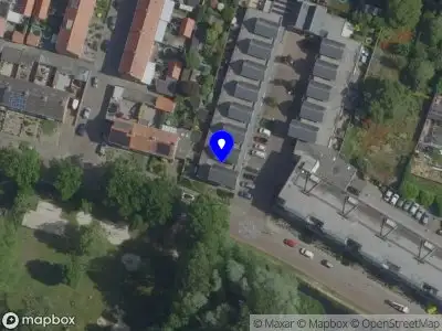 Brandweer met grote spoed naar de Dorus van den Elsenhof in Beek en Donk vanwege gebouwbrand