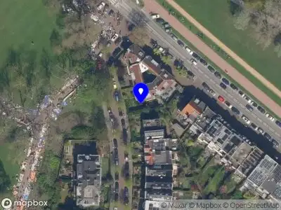 112 melding Ambulance met gepaste spoed naar de Rozenburglaan in Rotterdam