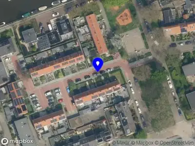 Ambulance met grote spoed naar de Lijsterbesstraat in Schipluiden