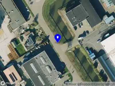Politie naar de Nijverheidsstraat in Kampen vanwege aanrijding met letsel