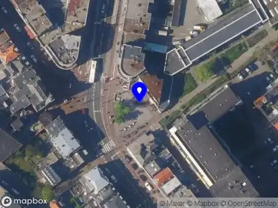 Ambulance met grote spoed naar de Prins Willemplein in 's-Gravenhage