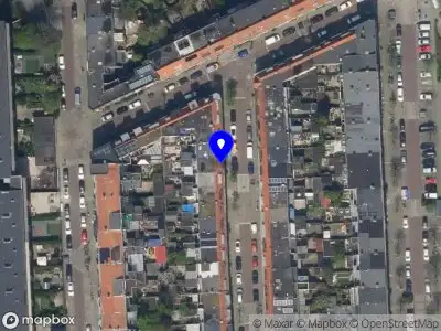 Ambulance met grote spoed naar de Paulus Potterstraat in Schiedam